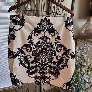 White House black market pencil skirt